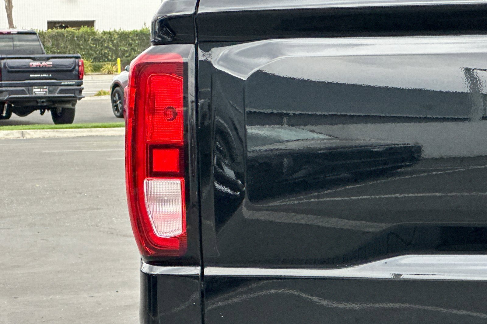 Used 2024 GMC Sierra 1500 Elevation w/ LPO, Elevation Black Package image 46