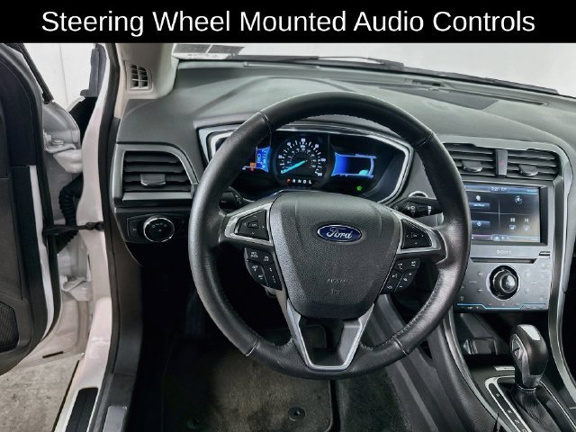 Used 2014 Ford Fusion Titanium FWD image 25