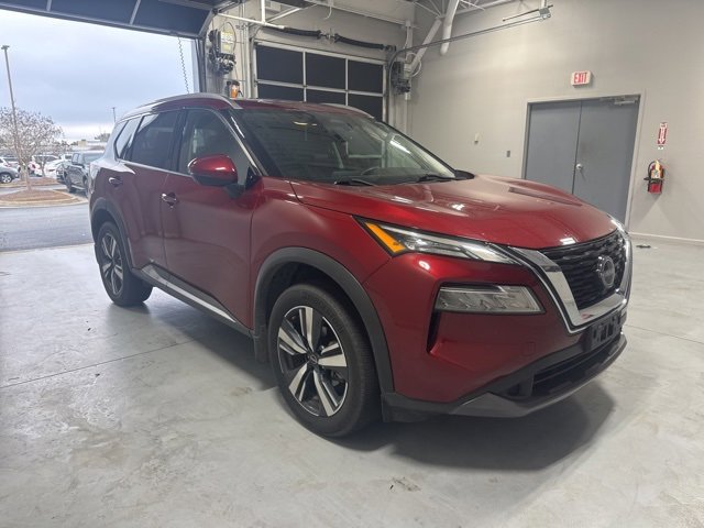 Used 2023 Nissan Rogue SL image 3