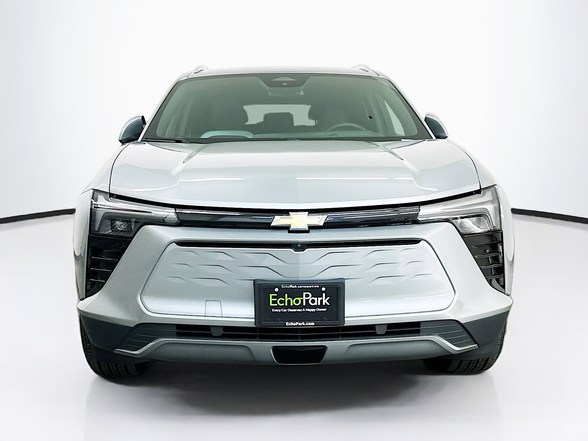 Used 2024 Chevrolet Blazer EV LT image 2