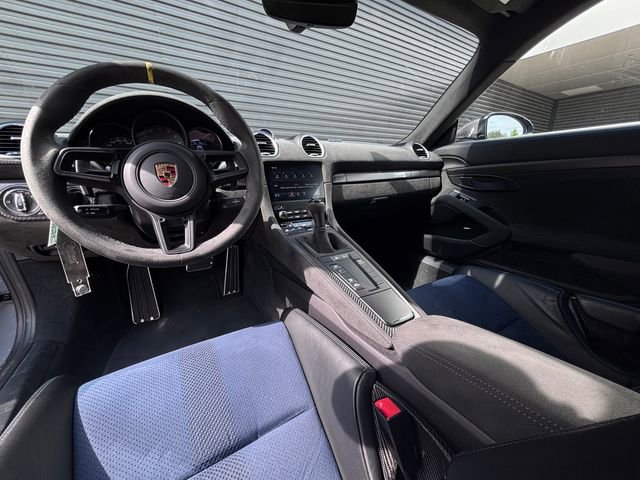 Certified 2024 Porsche 718 Cayman GT4 RS RWD image 13