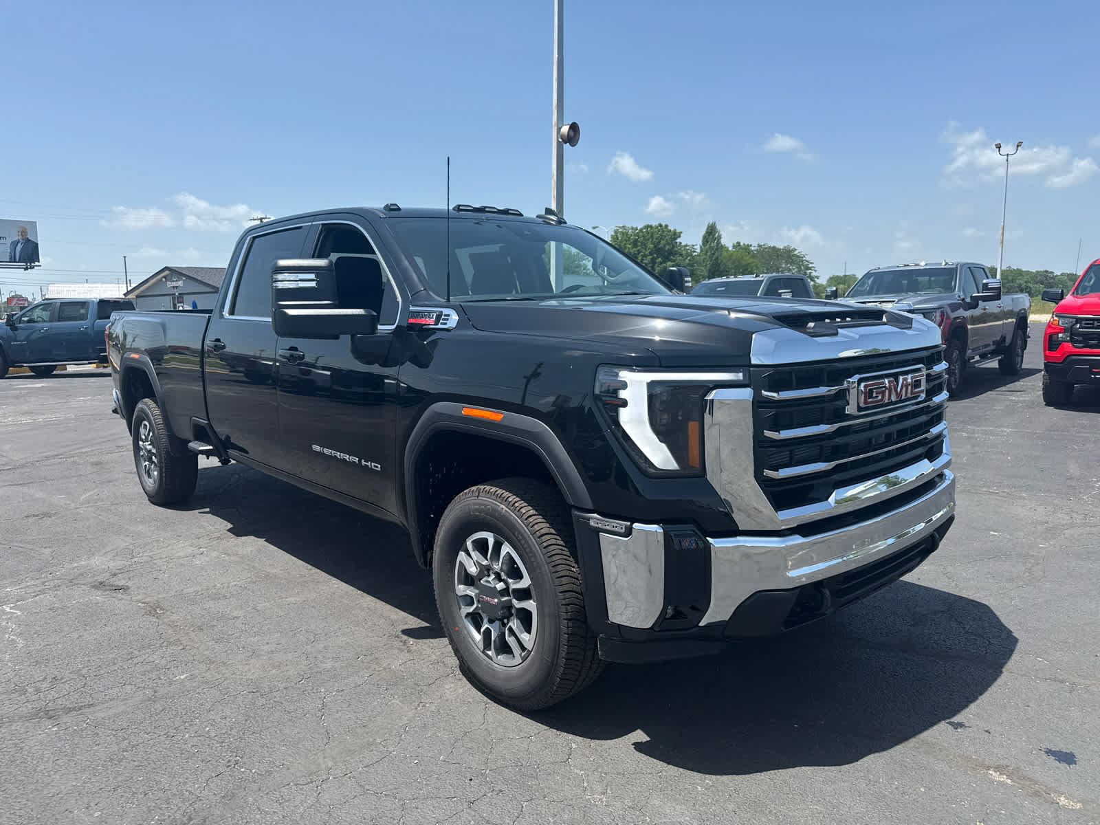 New 2026 GMC Sierra 3500 SLE w/ SLE Value Package AWD/4WD image 7