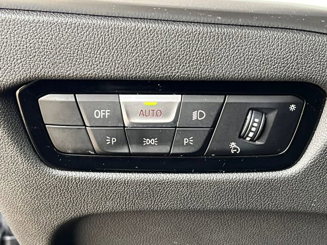 Used 2025 BMW 330i xDrive Sedan image 16