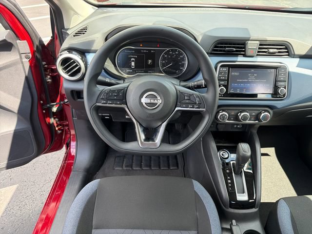 Used 2025 Nissan Versa SV FWD image 15