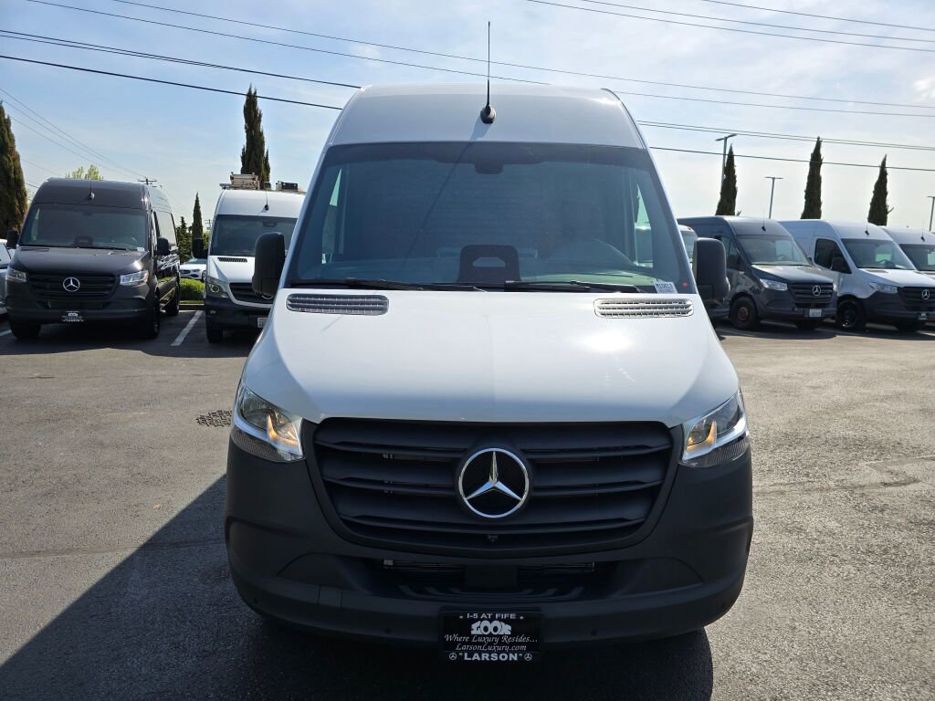 New 2025 Mercedes-Benz Sprinter 2500 image 10