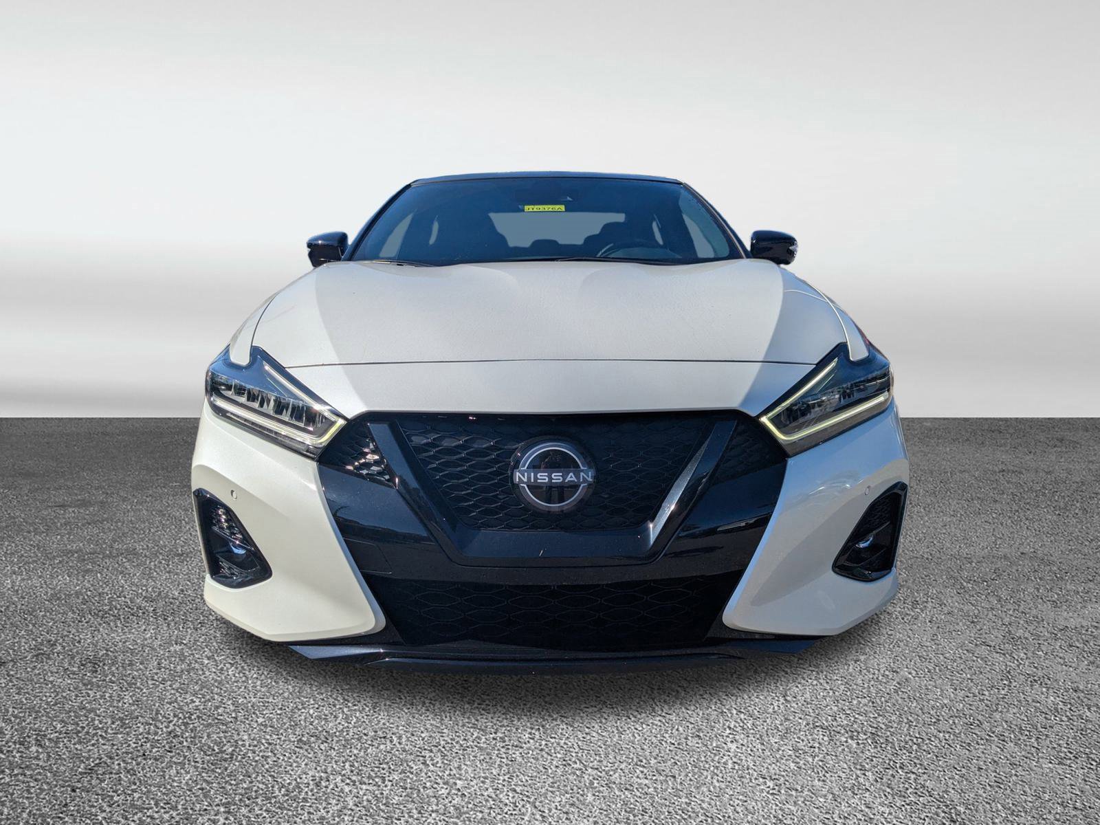 Used 2023 Nissan Maxima SR w/ Sport Mat Group image 16