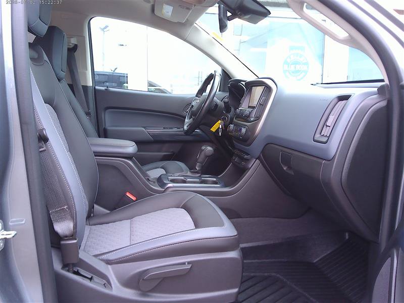 Used 2021 Chevrolet Colorado Z71 w/ Safety Package AWD/4WD image 9