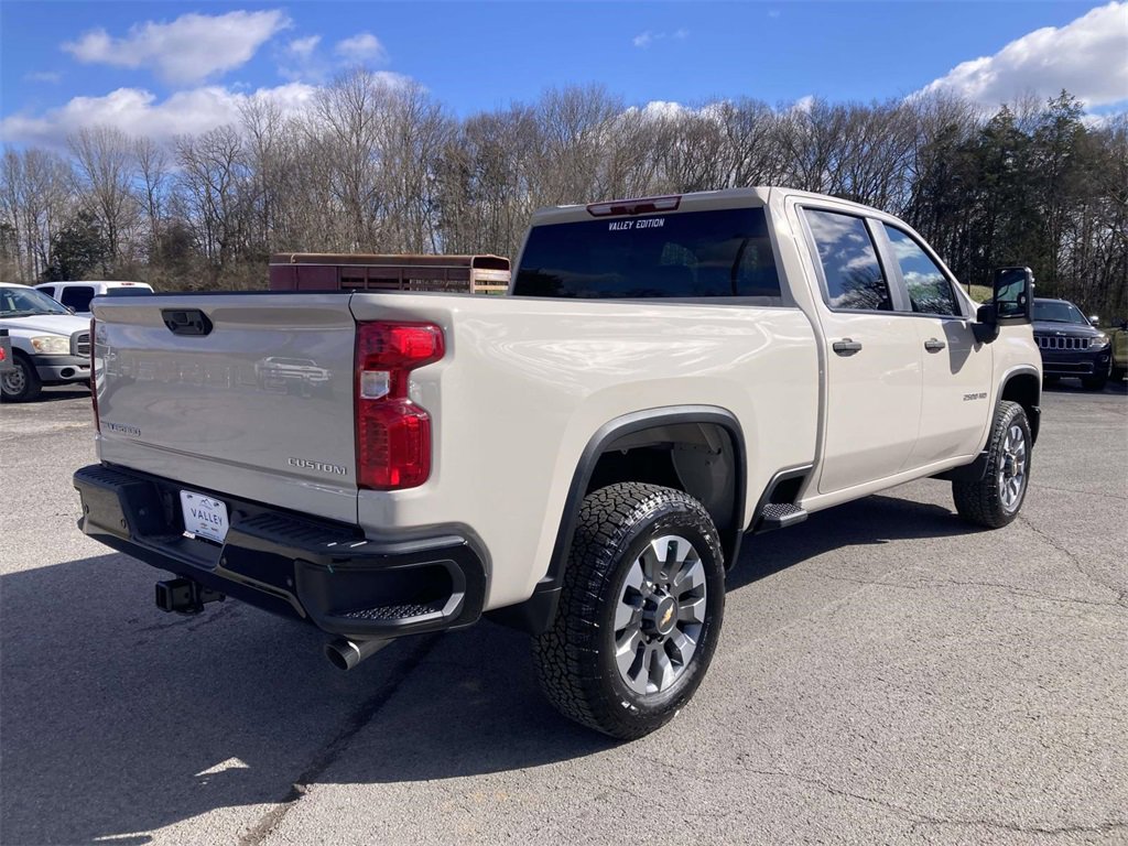 New 2026 Chevrolet Silverado 2500 Custom image 4