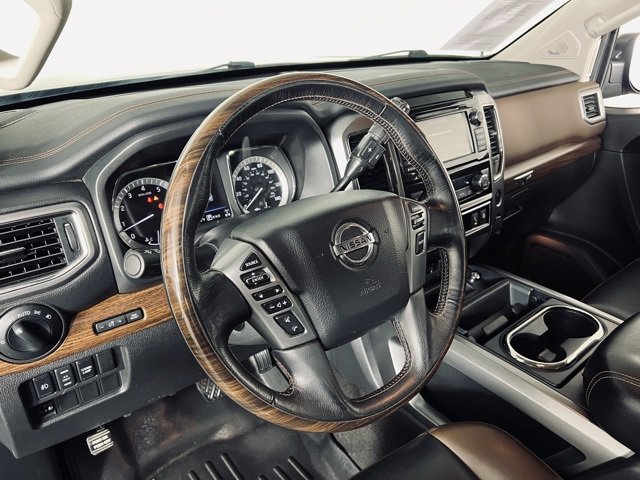 Used 2019 Nissan Titan Platinum Reserve w/ Platinum Utility Package image 11