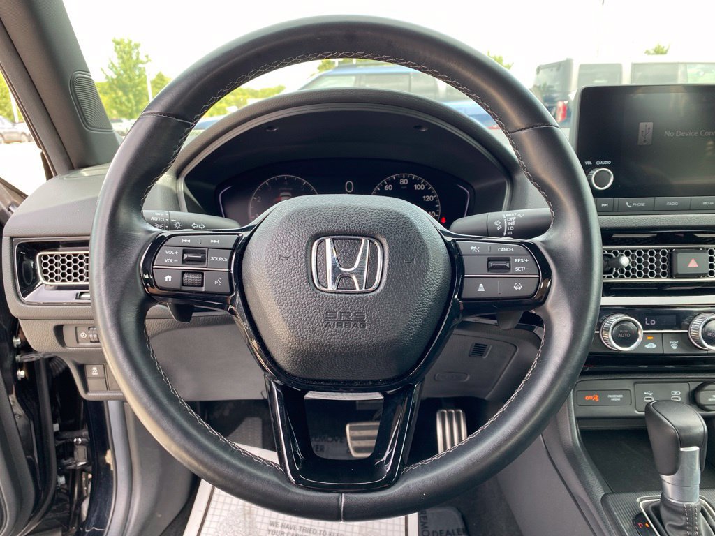Used 2025 Honda Civic Sport image 13