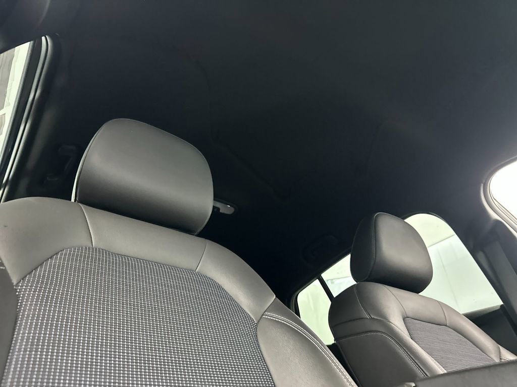 Used 2025 Buick Envista Preferred image 16