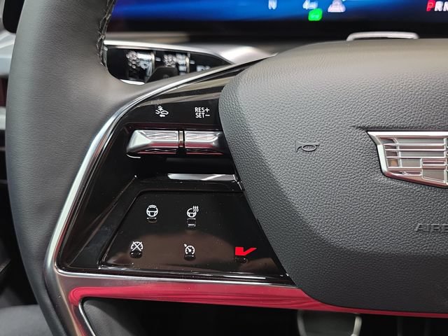 New 2027 Cadillac Vistiq Premium Luxury w/ LPO, Floor Liner Package AWD/4WD image 13