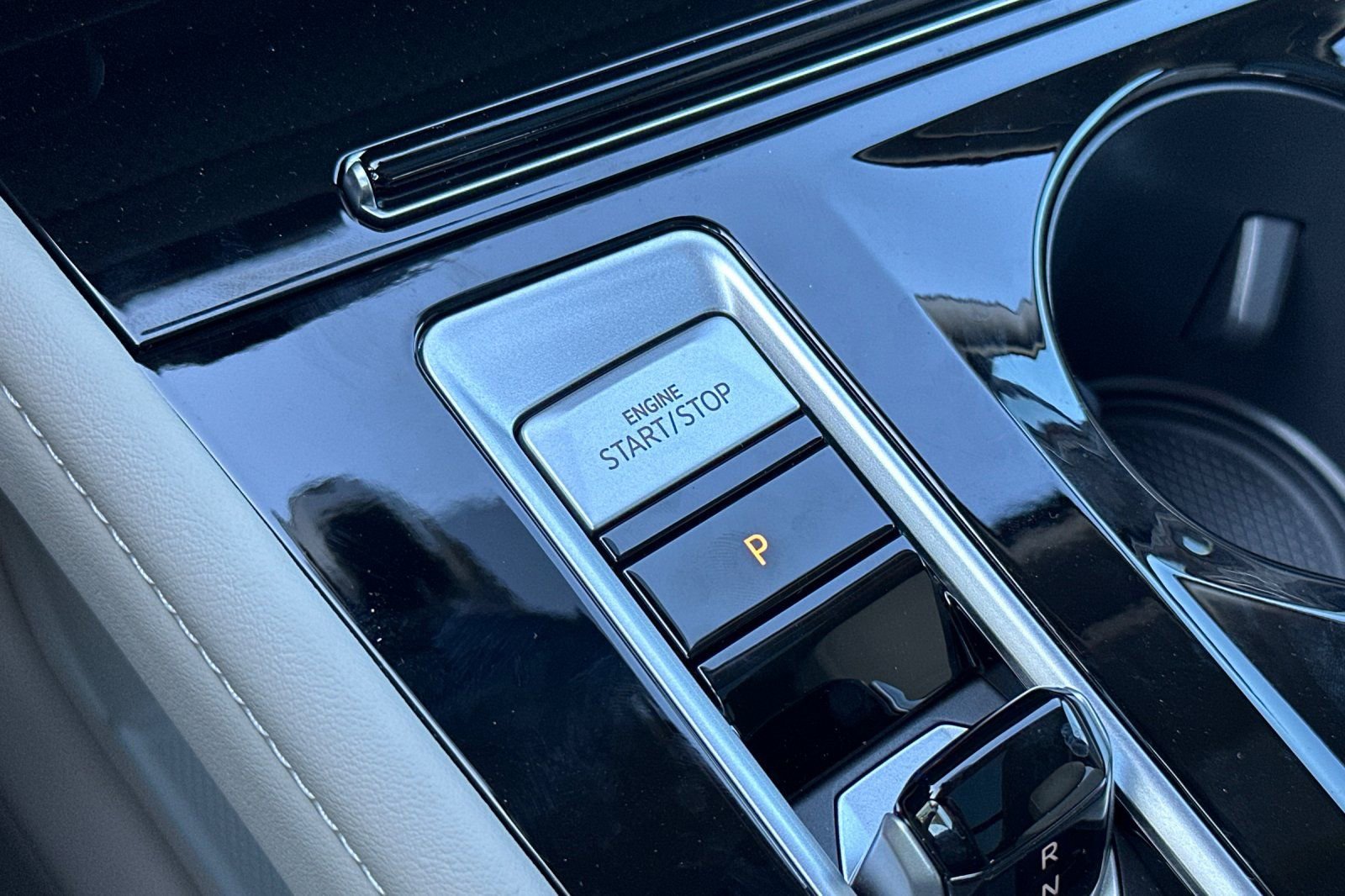 New 2026 Volkswagen Atlas SEL Premium R-Line image 22