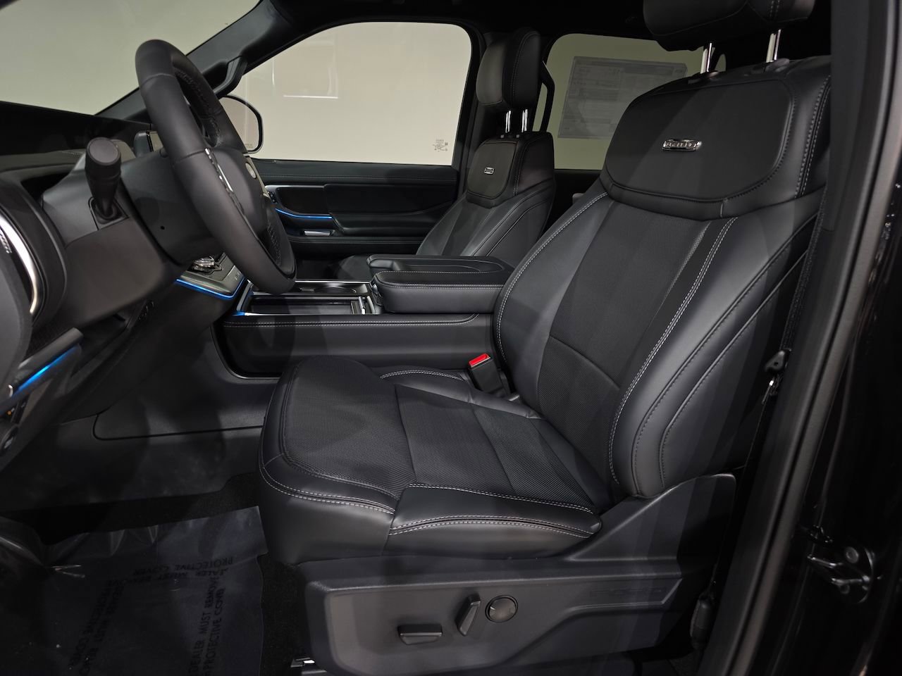 New 2025 Ford Expedition Platinum w/ Stealth Performance Package image 22