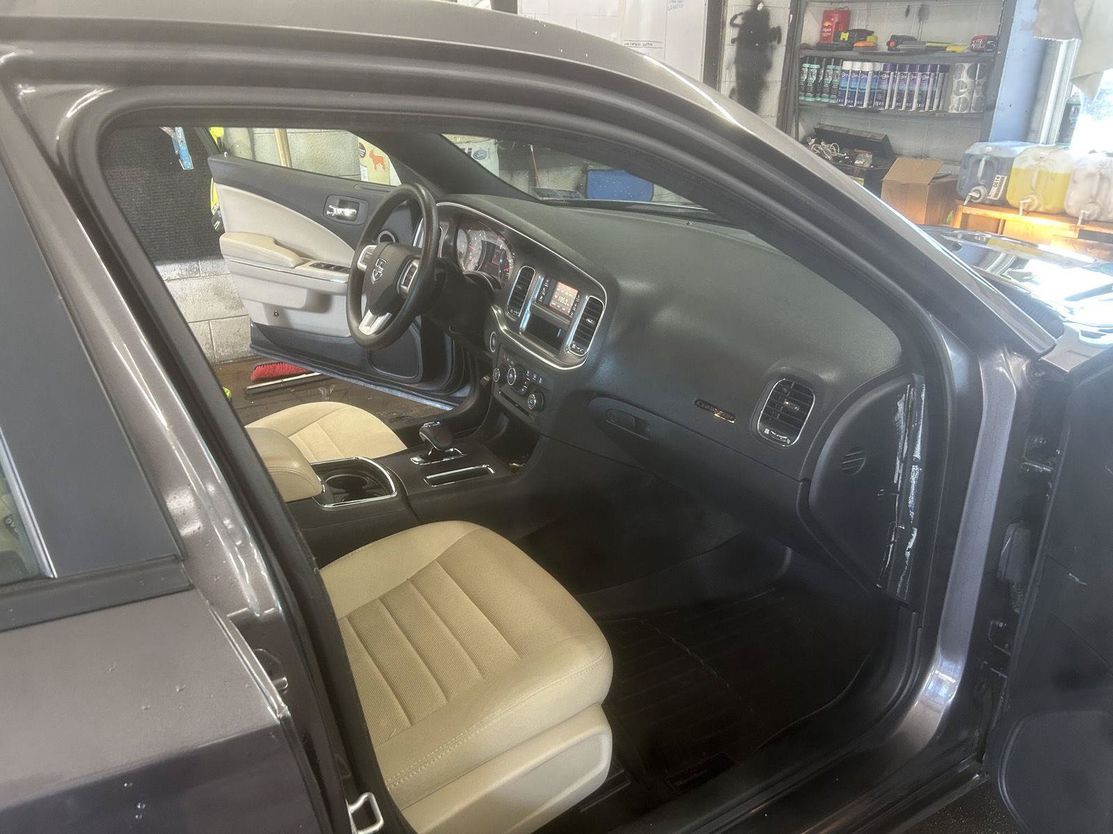 Used 2014 Dodge Charger SE RWD image 28
