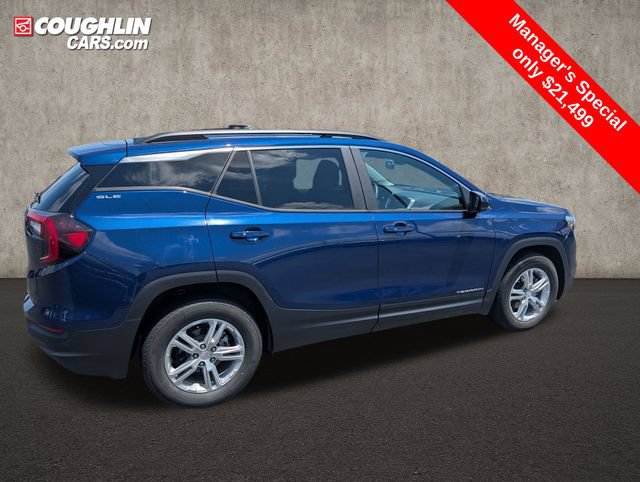 Used 2022 GMC Terrain SLE w/ Driver Convenience Package FWD image 9
