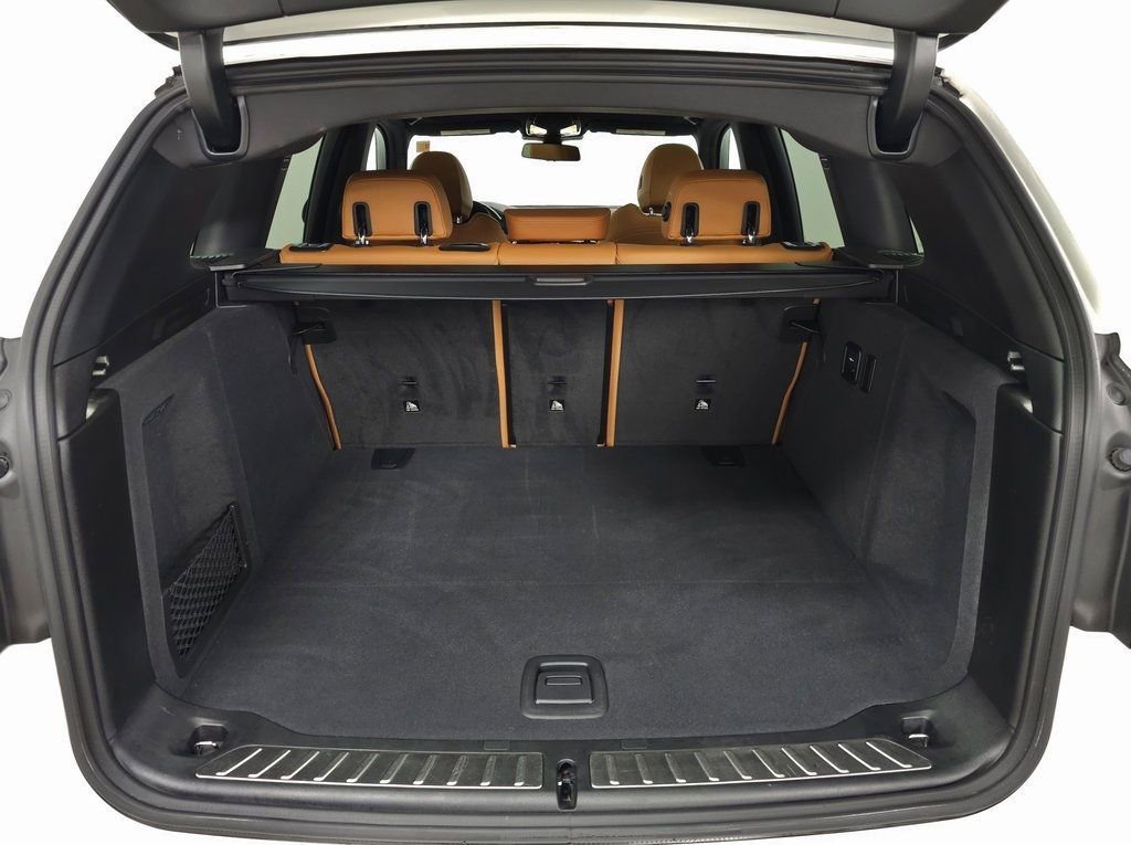 Used 2024 BMW X3 xDrive30i w/ Convenience Package image 9