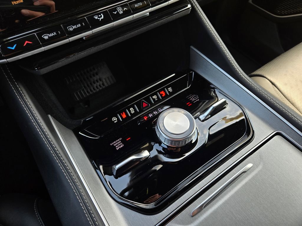 New 2026 Jeep Grand Wagoneer Limited AWD/4WD image 23