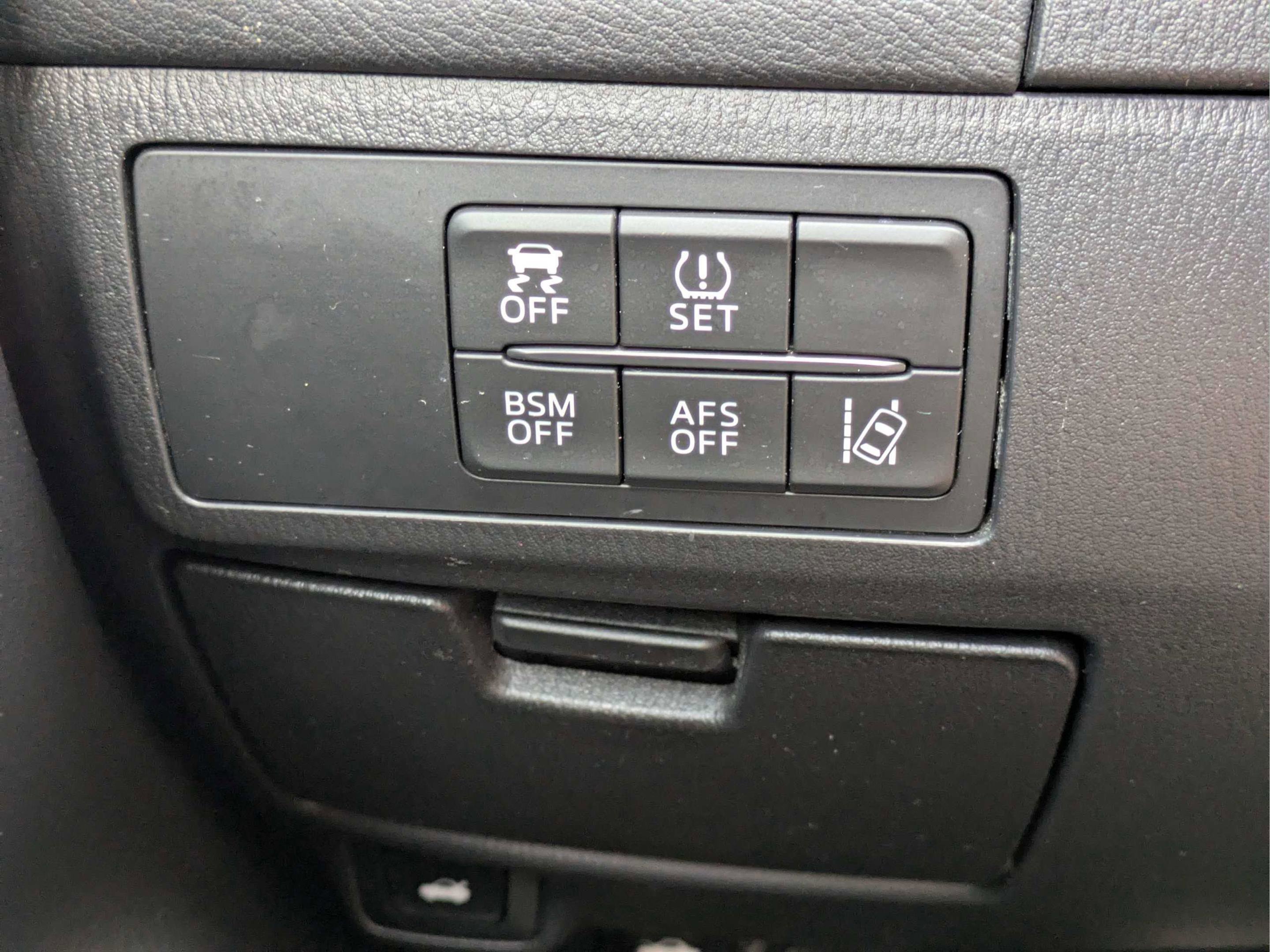 Used 2014 MAZDA MAZDA6 Grand Touring w/ GT Technology Package FWD image 22