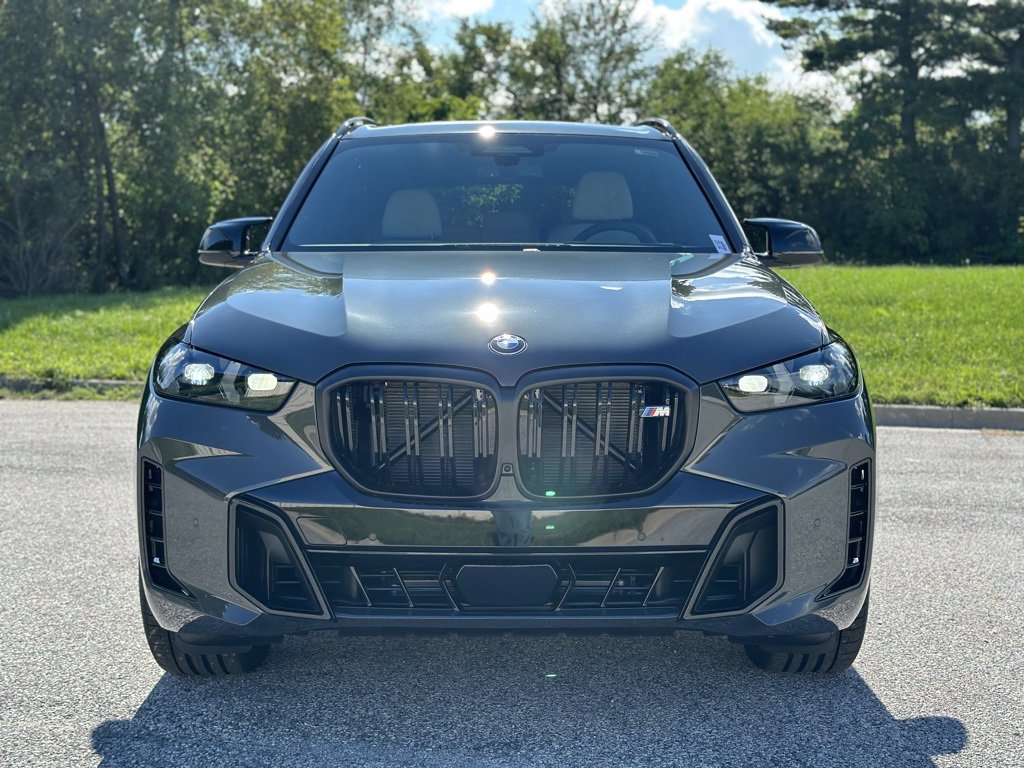 New 2026 BMW X5 M60i image 2