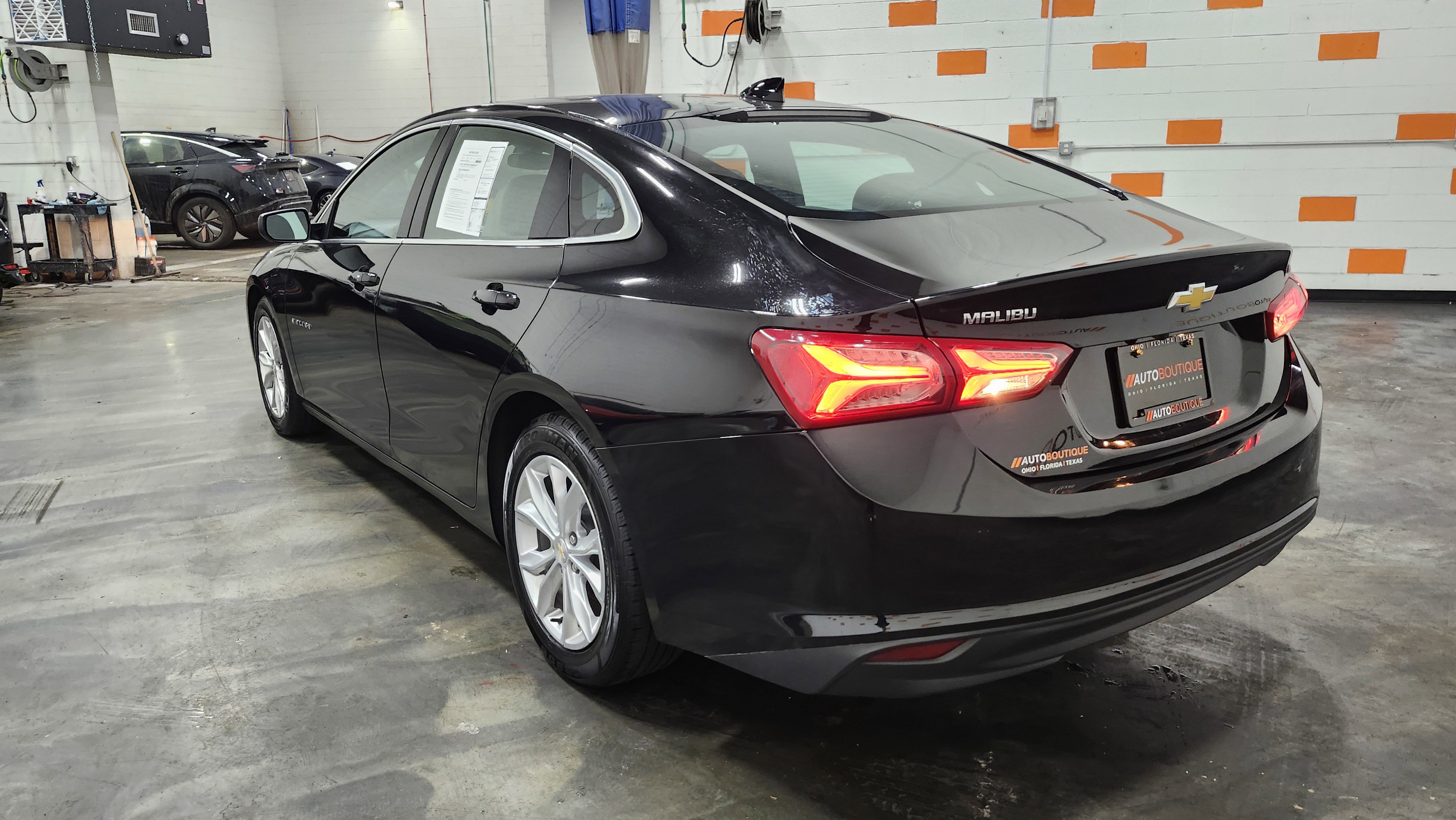 Used 2022 Chevrolet Malibu LT image 16