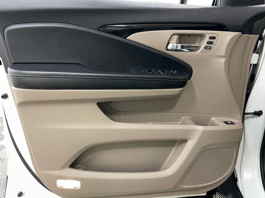 Used 2020 Honda Ridgeline RTL-E image 29