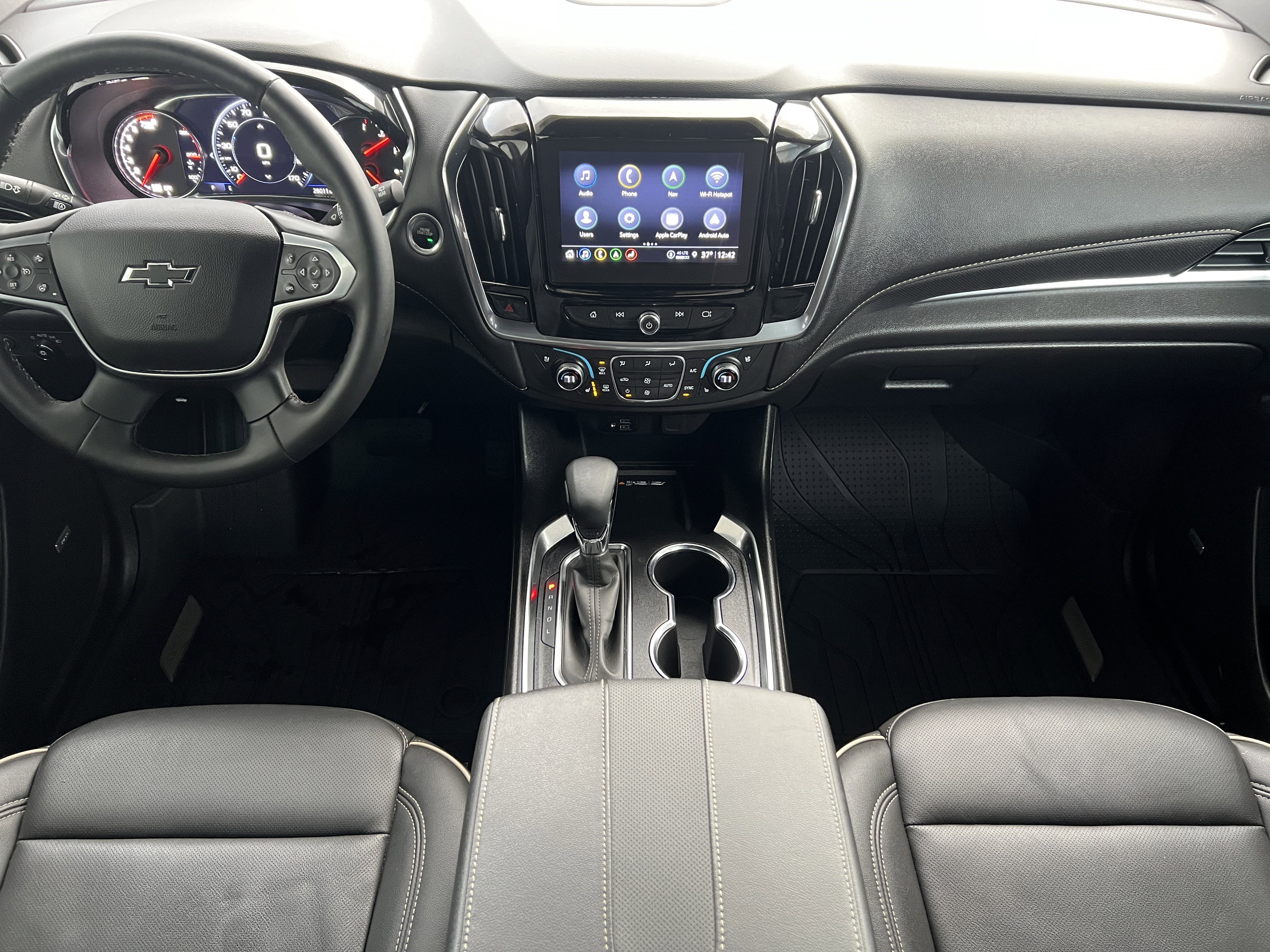 Used 2024 Chevrolet Traverse Premier w/ Redline Edition AWD/4WD image 37