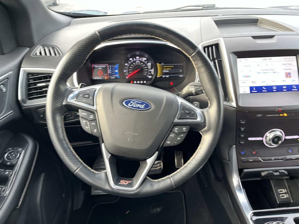 Used 2020 Ford Edge ST w/ Equipment Group 401A image 11