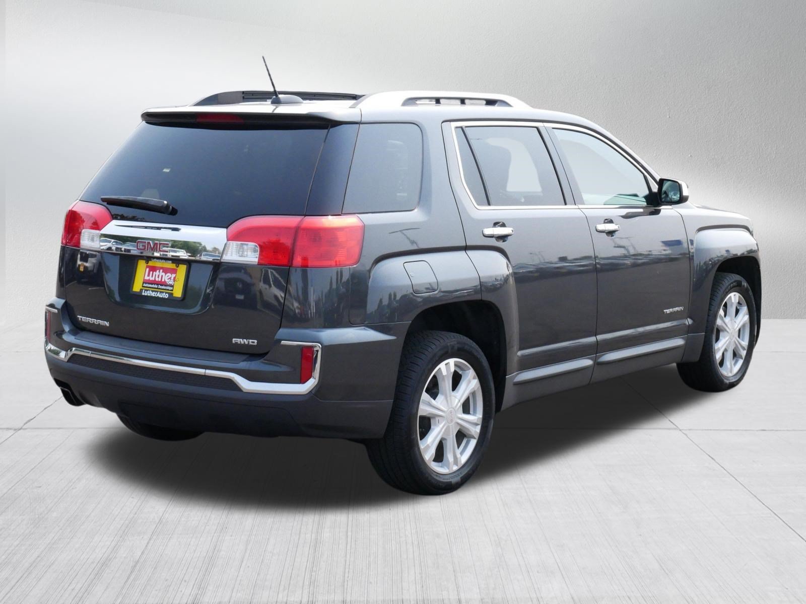 Used 2017 GMC Terrain SLT w/ Open Road Package AWD/4WD image 7