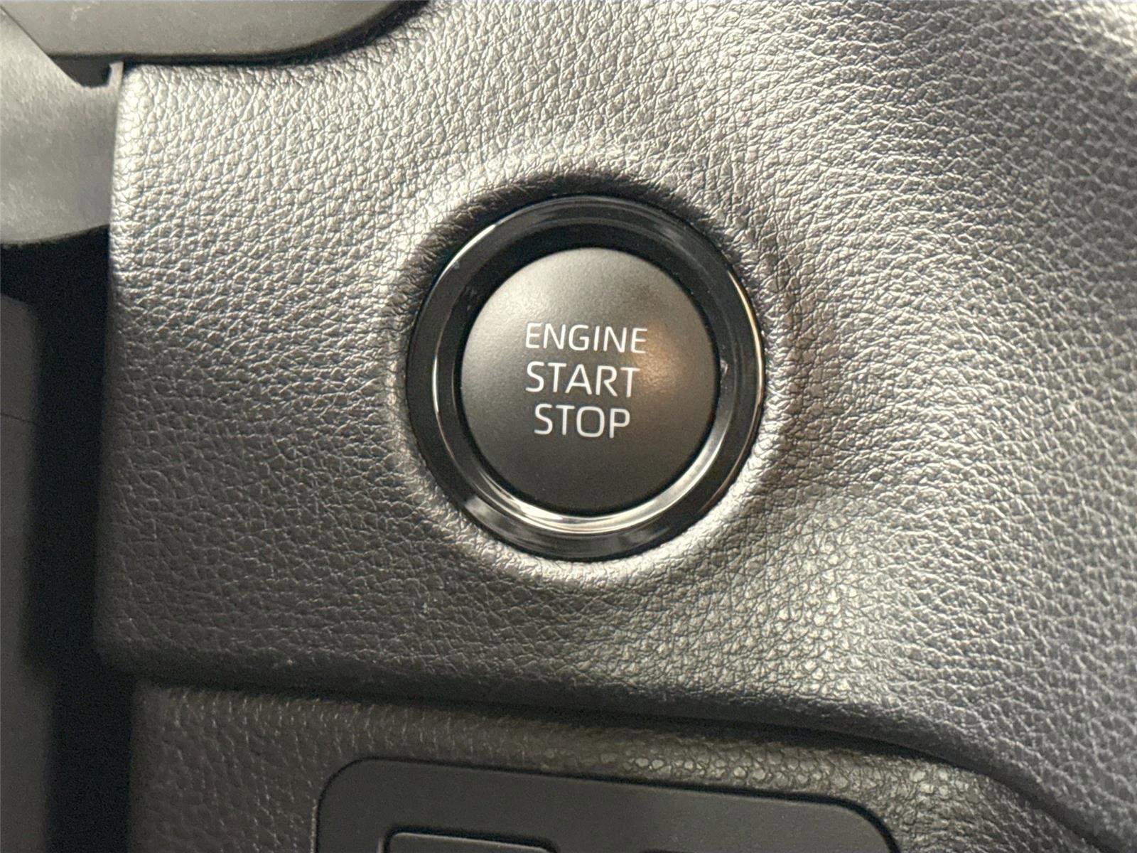 Certified 2025 Toyota Tundra SR5 w/ SR5 Premium Package image 22