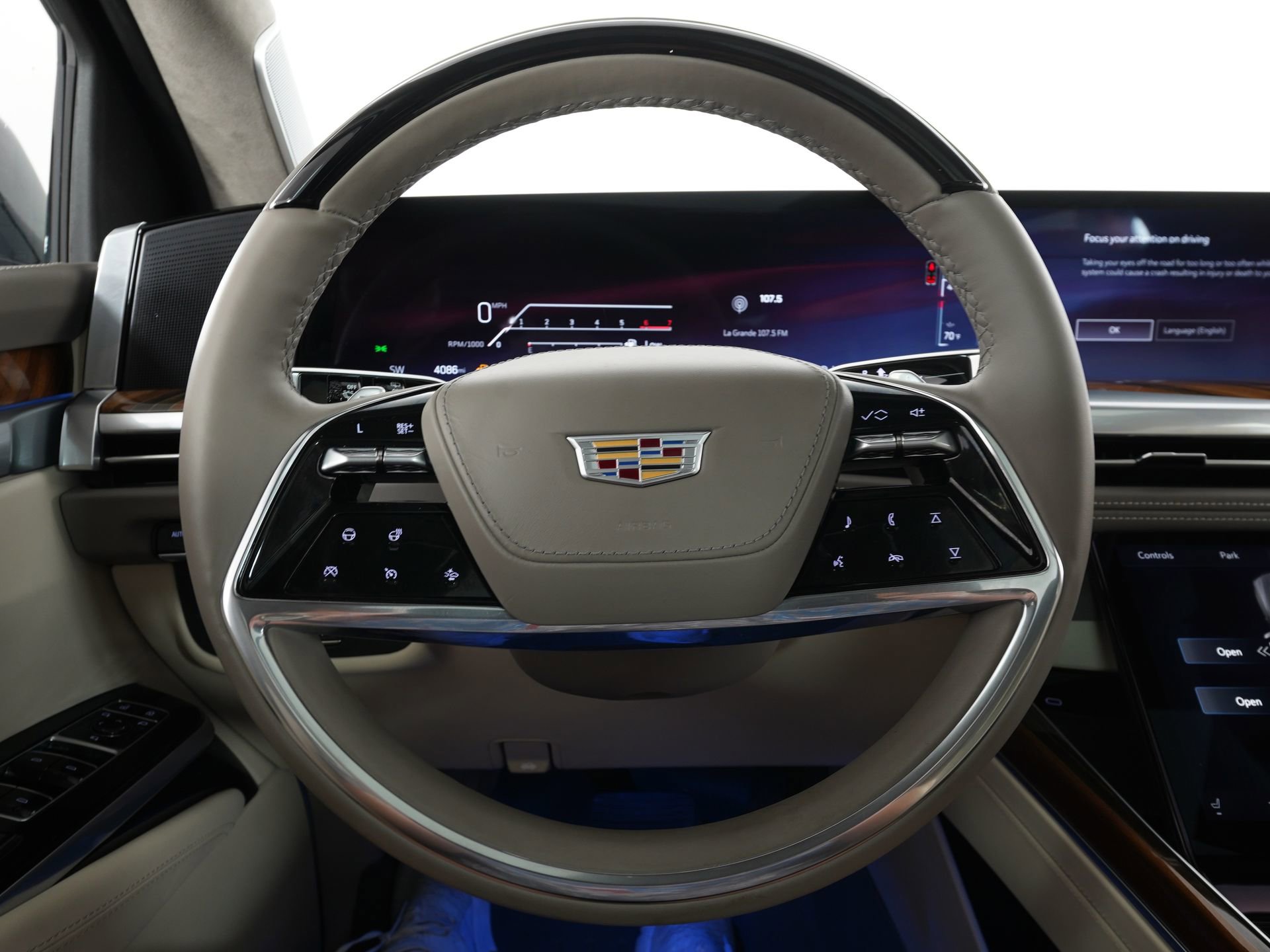 Used 2025 Cadillac Escalade ESV Sport Platinum AWD/4WD image 19