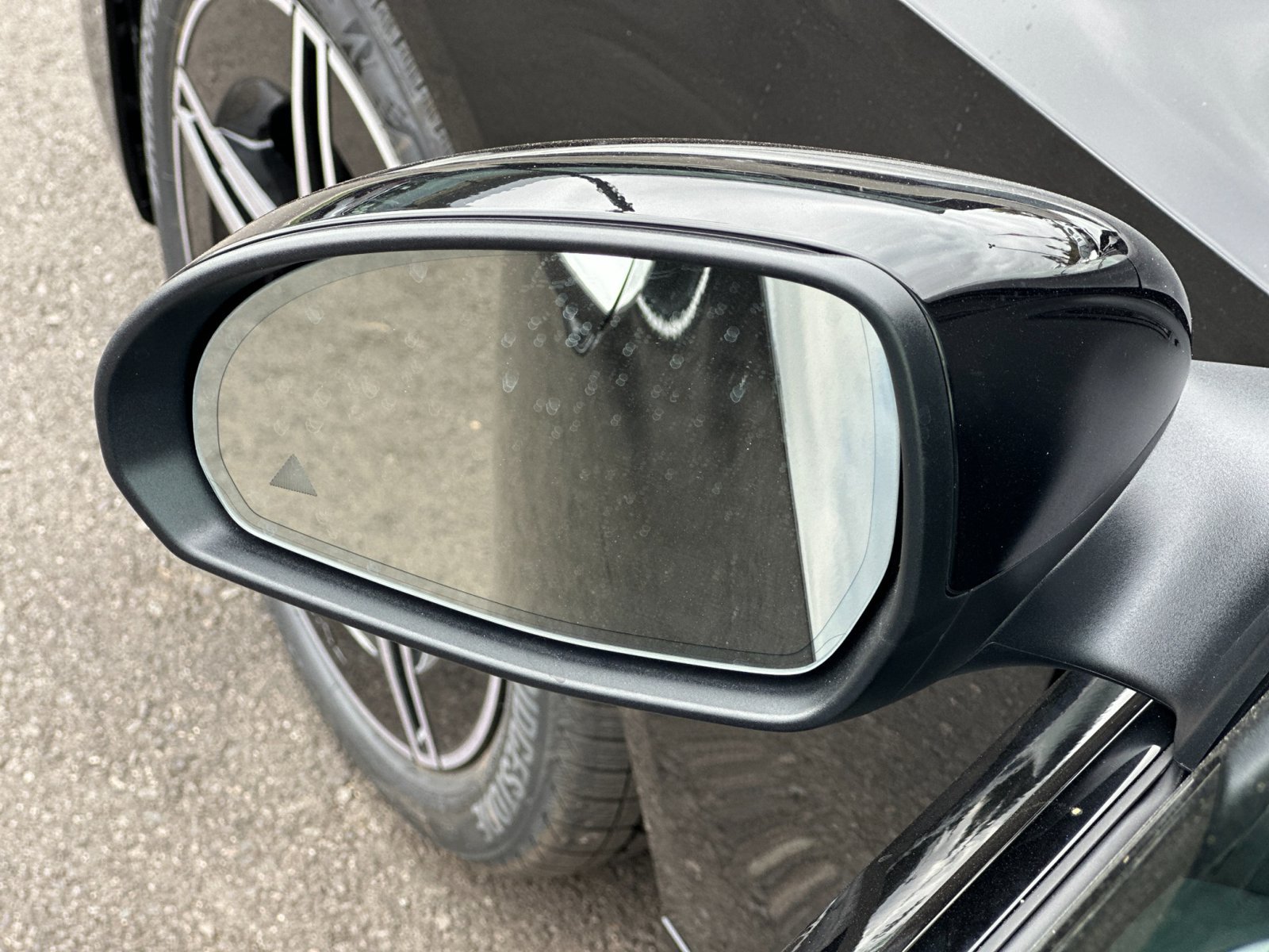 Used 2025 Mercedes-Benz C 300 4MATIC Sedan image 9
