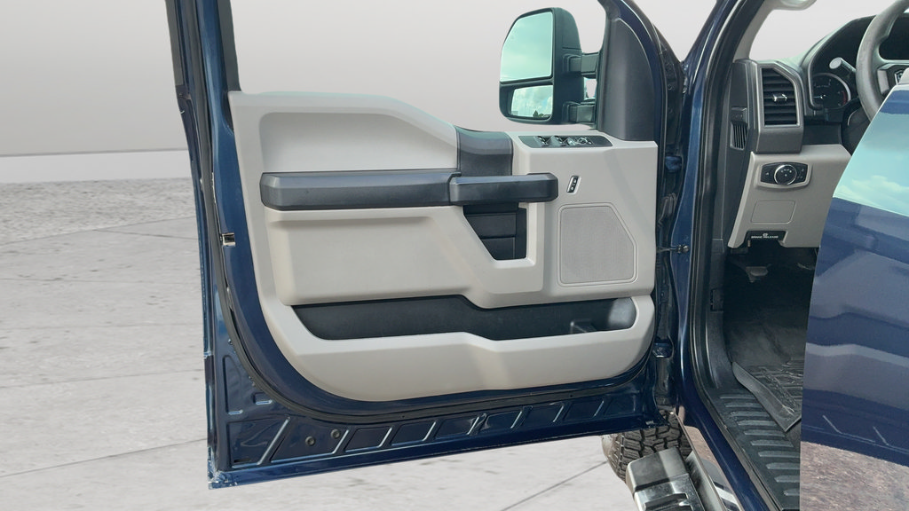 Used 2020 Ford F250 XL w/ STX Appearance Package AWD/4WD image 17