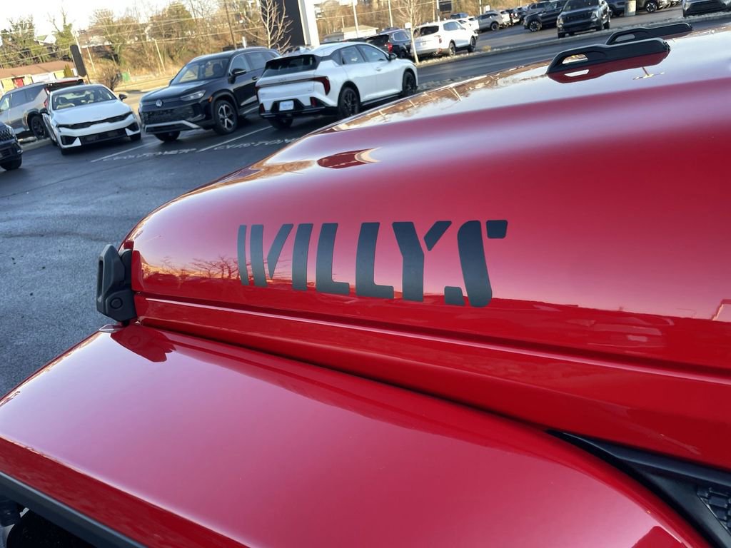 Used 2024 Jeep Gladiator Willys image 7