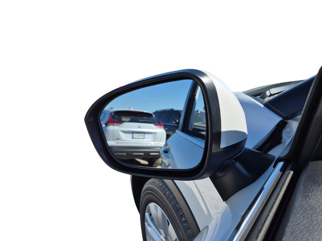 New 2026 Mitsubishi Outlander ES FWD image 18