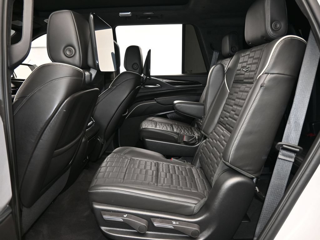 Used 2023 Cadillac Escalade V AWD/4WD image 52