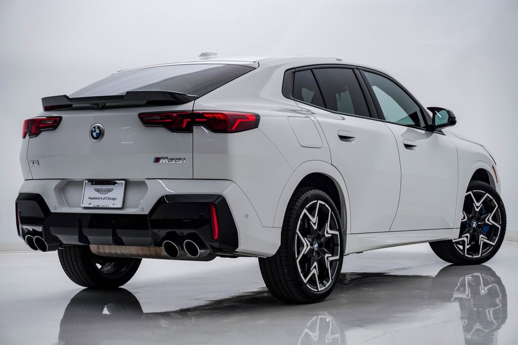 Used 2025 BMW X2 M35i w/ Premium Package image 9