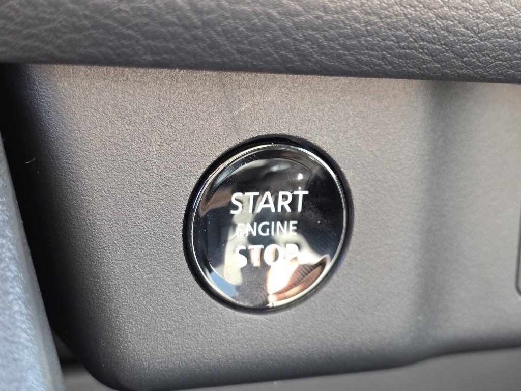 New 2026 Nissan Rogue SV image 17