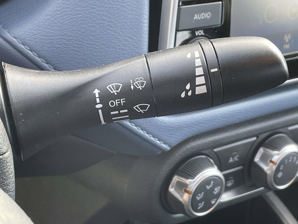 Used 2025 Nissan Versa SV w/ Trunk Package image 21