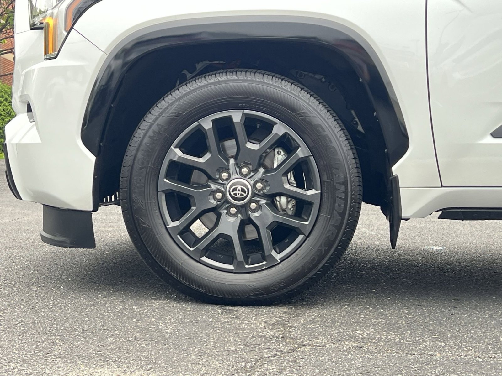 Used 2023 Toyota Sequoia Platinum AWD/4WD image 18