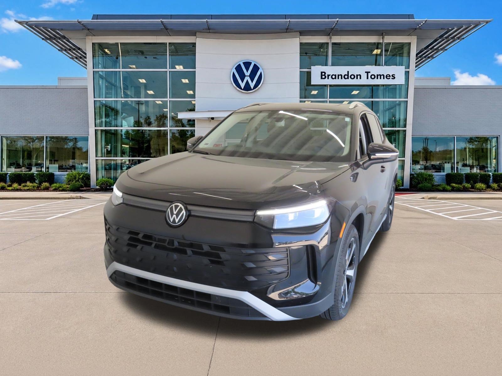 New 2026 Volkswagen Tiguan SE FWD image 8