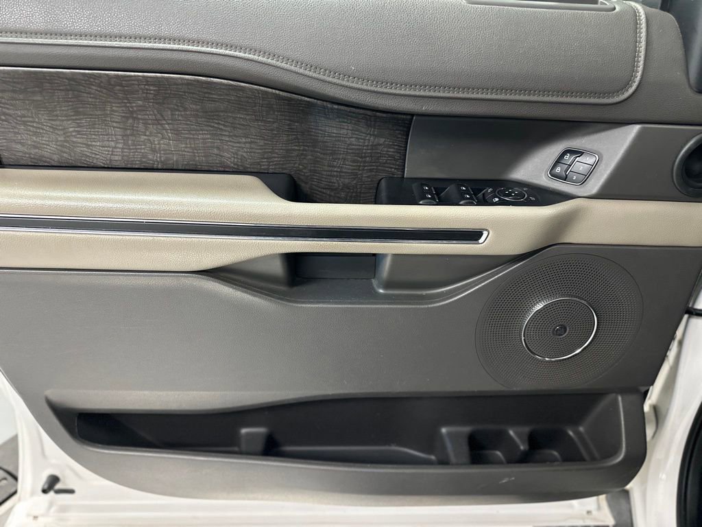 Used 2018 Ford Expedition Limited w/ Equipment Group 302A image 18