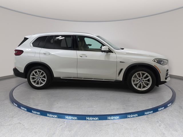 Certified 2023 BMW X5 xDrive45e w/ Executive Package AWD/4WD image 4