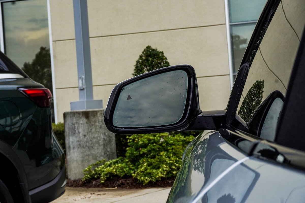 Used 2020 BMW Z4 sDrive30i w/ Executive Package image 12