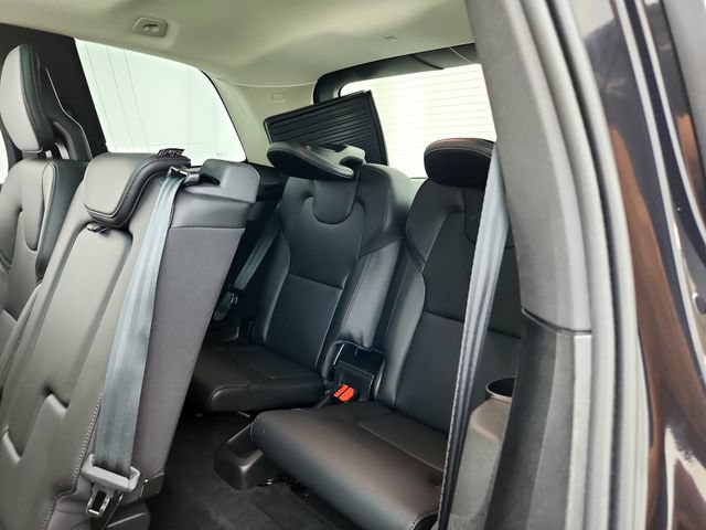 Certified 2025 Volvo XC90 B5 Core w/ Protection Package Premier AWD/4WD image 27