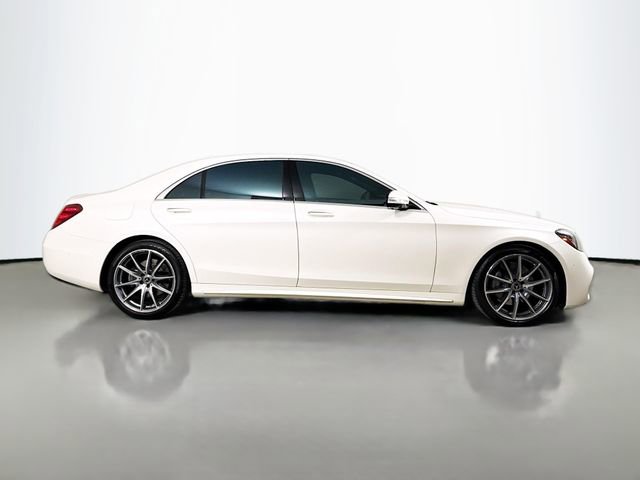 Used 2020 Mercedes-Benz S 560 Sedan image 4