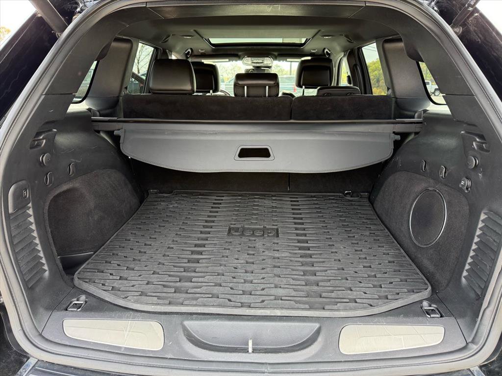 Used 2019 Jeep Grand Cherokee Limited w/ Luxury Group II image 16