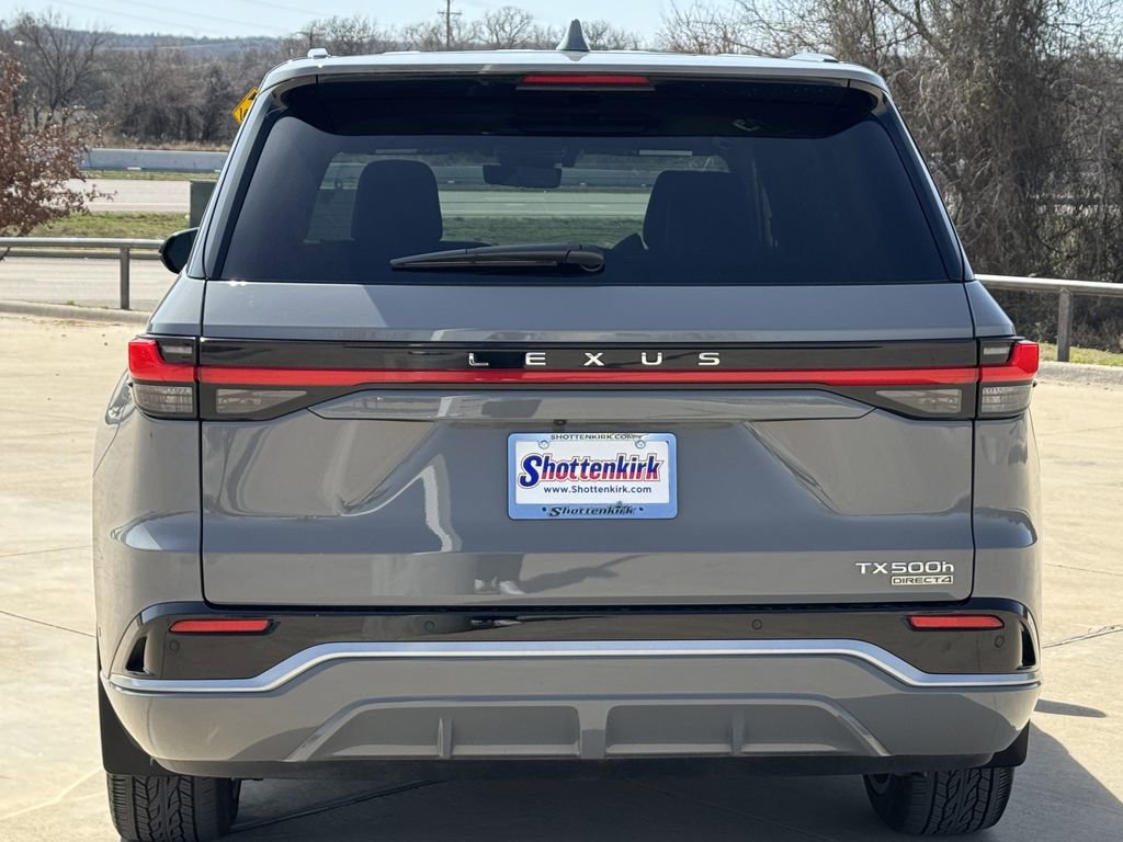 Used 2025 Lexus TX 500h AWD w/ Technology Package image 5