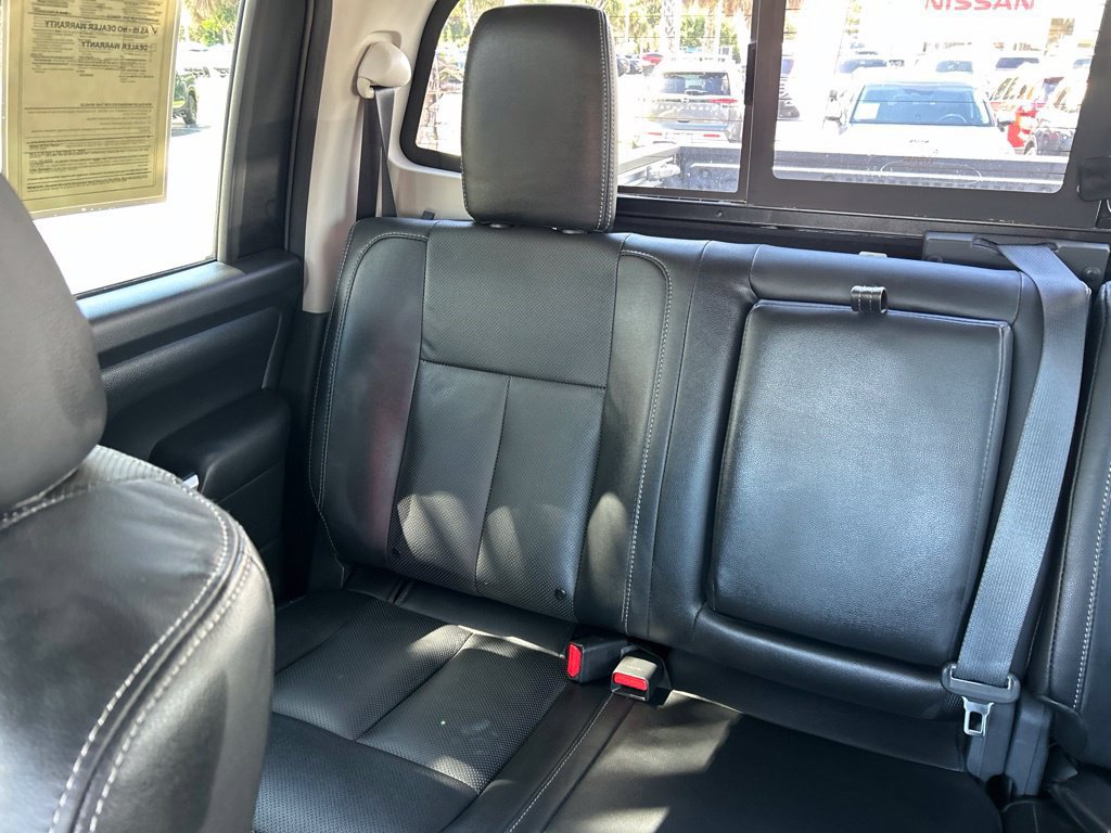 Used 2021 Nissan Titan SV w/ SV Convenience Package AWD/4WD image 13