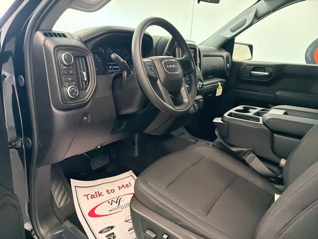 New 2026 GMC Sierra 1500 Pro w/ Graphite Edition AWD/4WD image 9